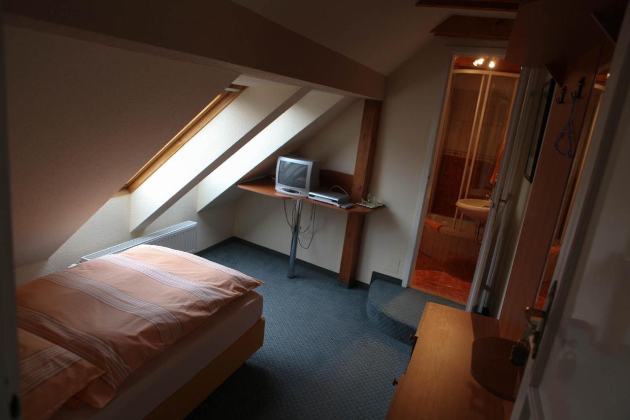 Barokk Antik Guest House Кечкемет Номер фото